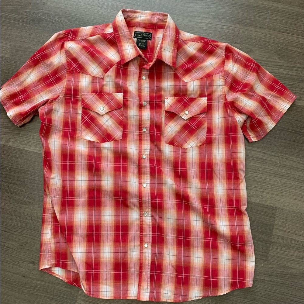 Mens High Noon Red/White Plaid Pearl Snap shirt - Size XL.